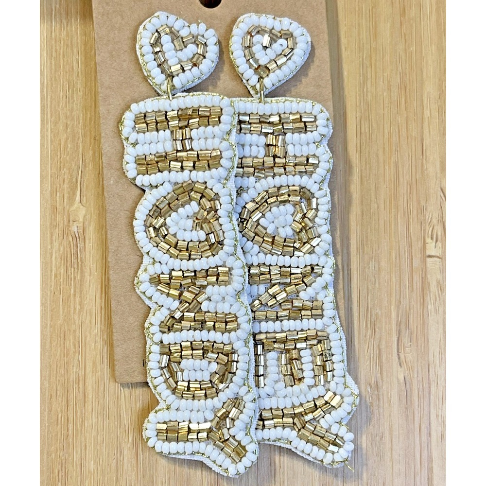 VALENTINES DAY HOWDY HONEY WHITE and GOLD HEART SEED BEAD DANGLE EARRINGS